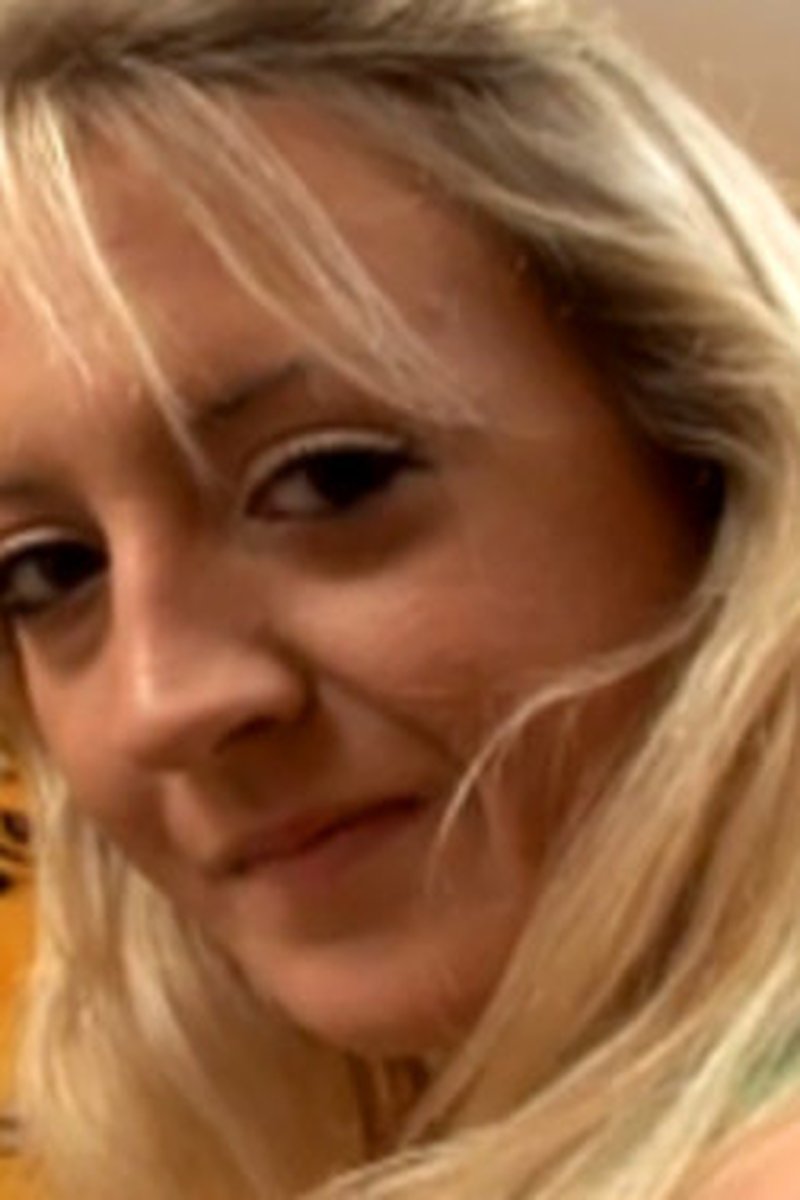 Piper Parker - Screenshot 1 of 4 - Cum Swallowing