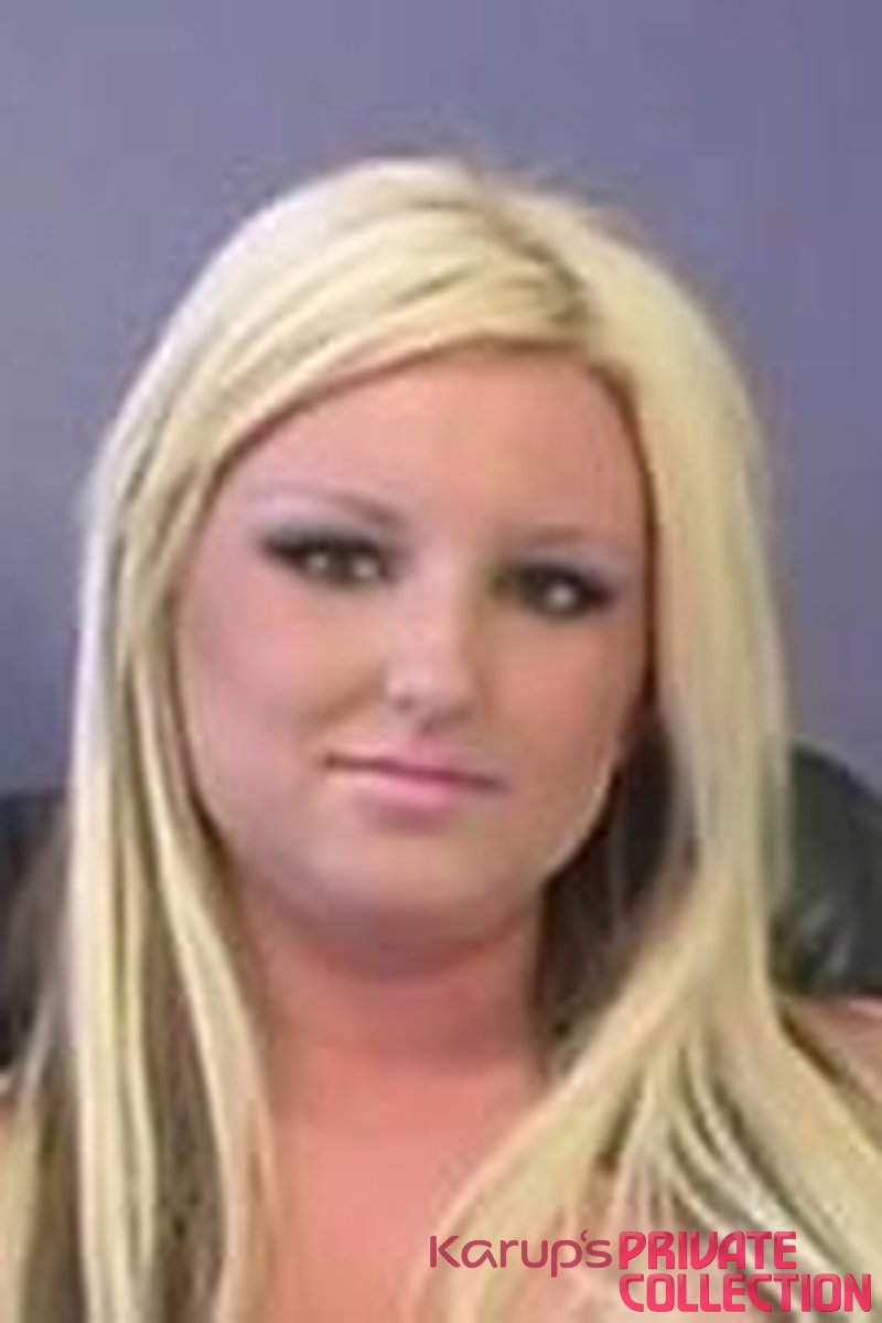 Kendra - Screenshot 1 of 4 - Kendra Devons
