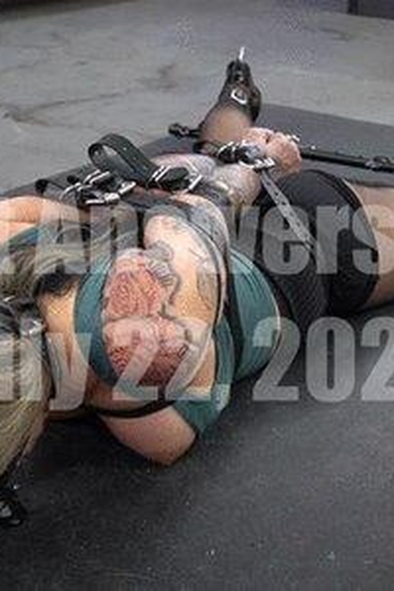 Right Answers Only - Screenshot 1 of 4 - BDSM