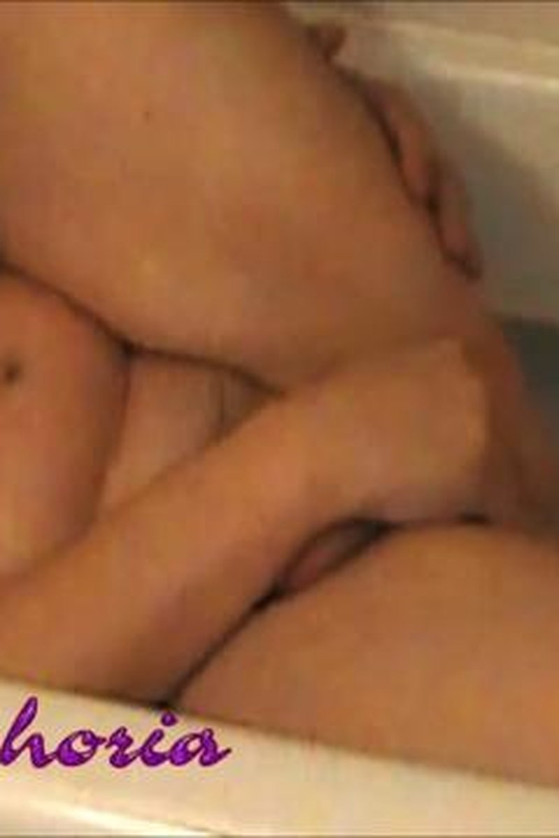 Bath Time Cbt - Screenshot 1 of 4 - Anal Masturbation