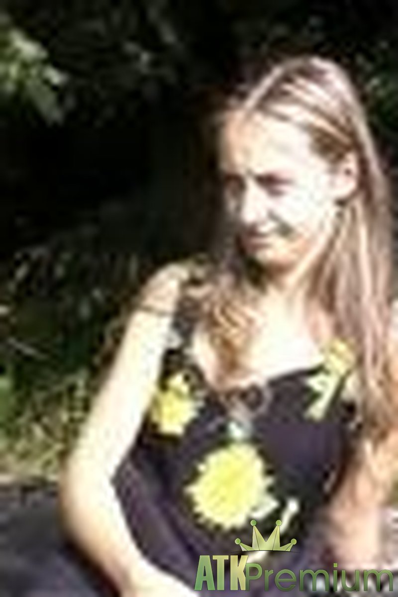 Isabela - Interview - Screenshot 1 of 4 - Isabela Isa002