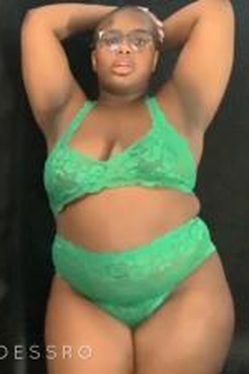Bnwo: Serve All Year Royal Ro - Screenshot 1 of 4 - Black