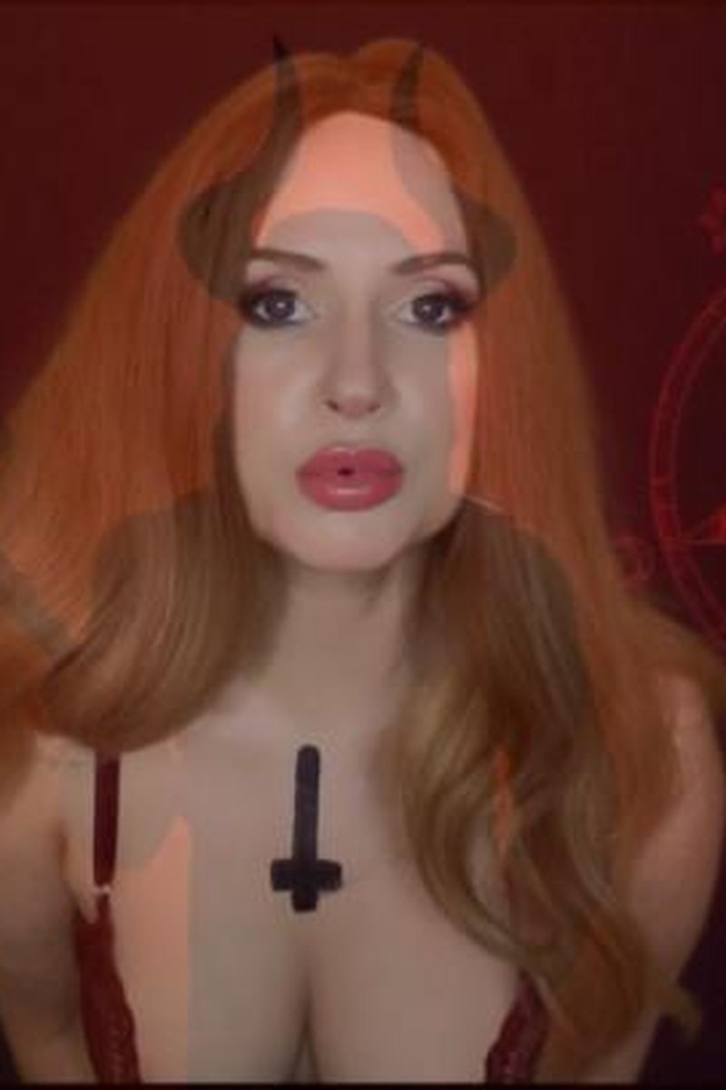 Sinner - Screenshot 1 of 4 - Masturbation