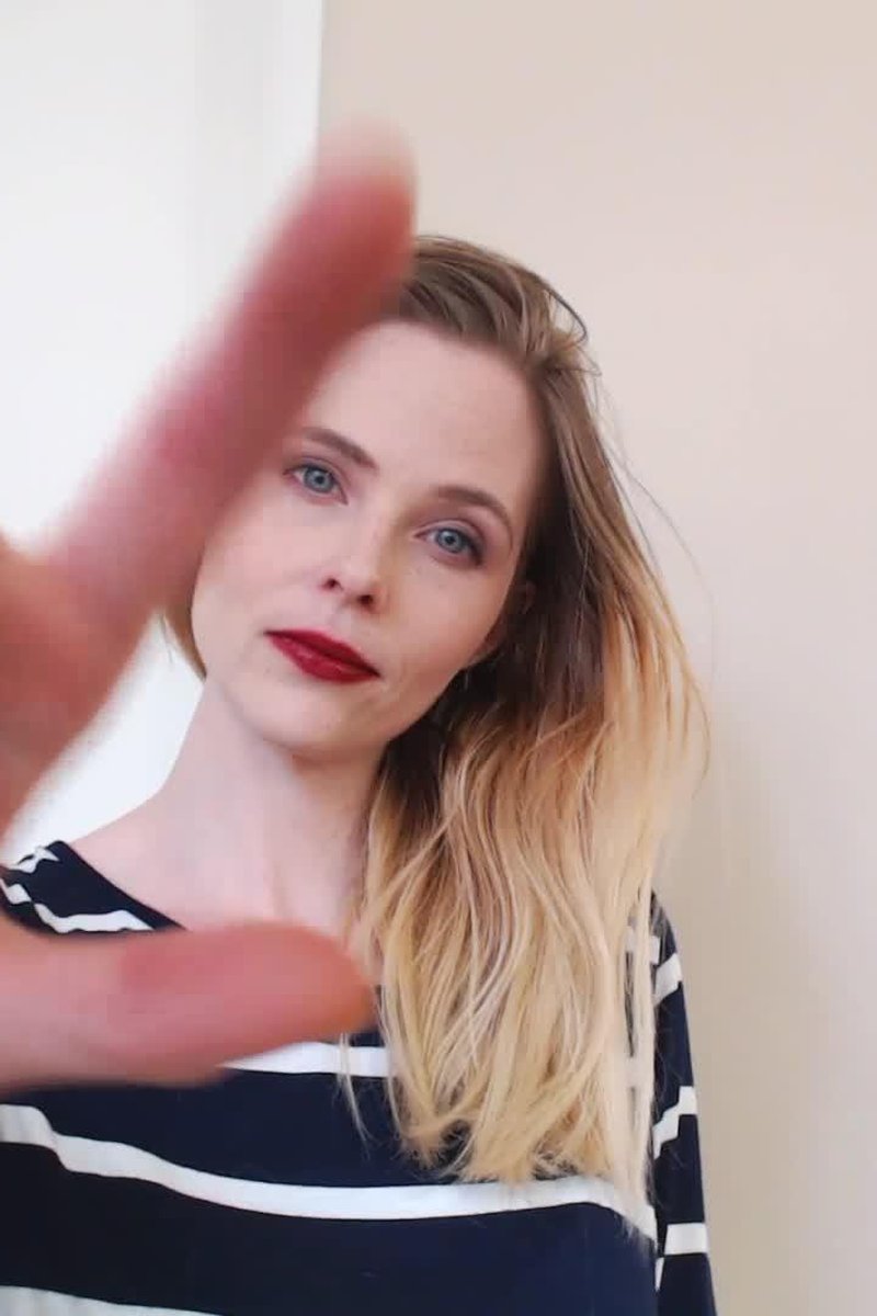 Loser Anthem - Screenshot 1 of 4 - Babes