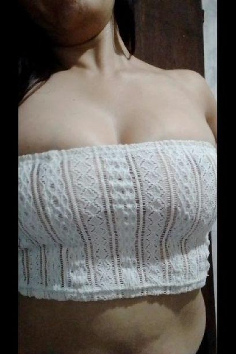 Playing - Screenshot 1 of 4 - Boobsfetish