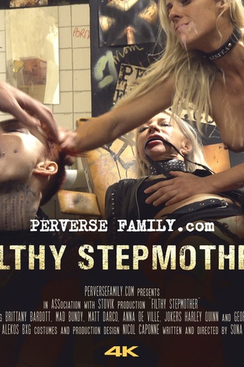 Filthy Stepmother - Screenshot 1 of 4 - Blond Hair