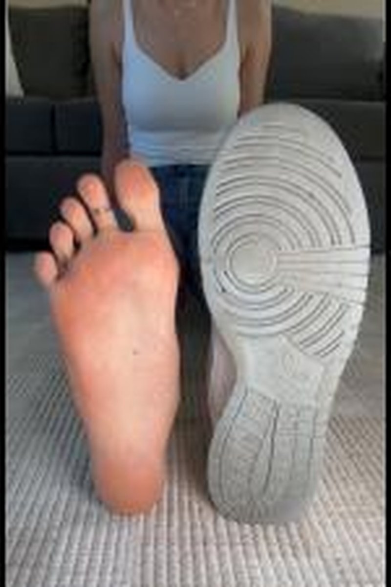 Foot Measuring Competition - Screenshot 1 of 4 - Comparison