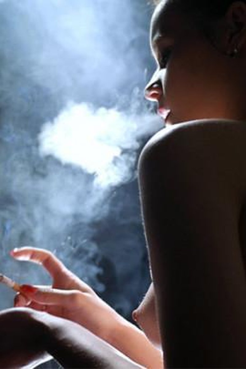 Topless Brunette Smoking In Dramatic Smoke - Screenshot 1 of 4 - Amateur