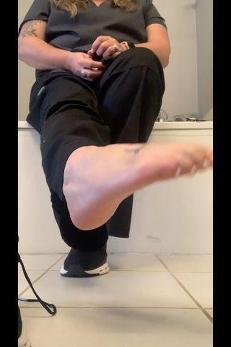 Stench - Screenshot 1 of 4 - Ass Fetish