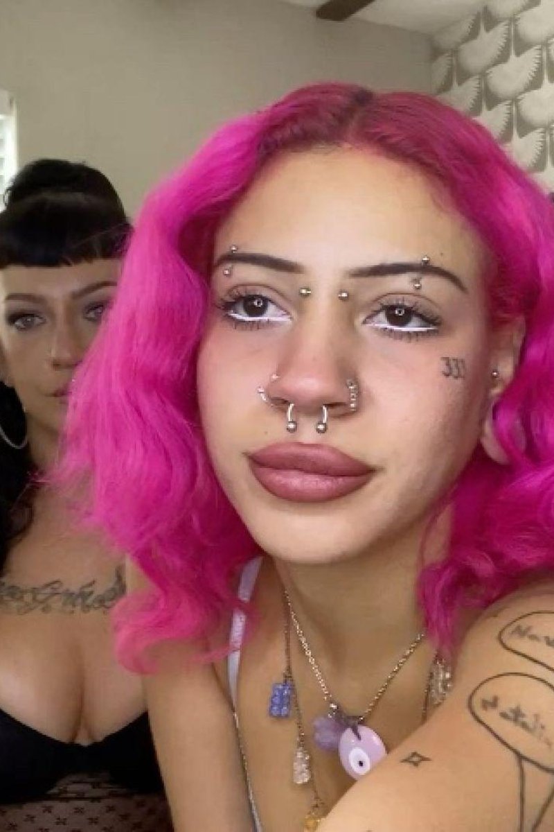 TP-manyvidsnalimarie-jerk-off-instructions-with-boob-bouncing-joi-tattooed-girls