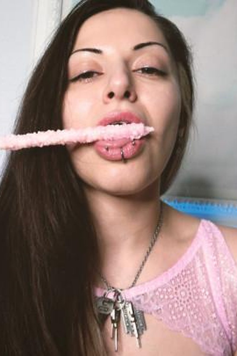 Sugar Lips - Screenshot 1 of 4 - Food