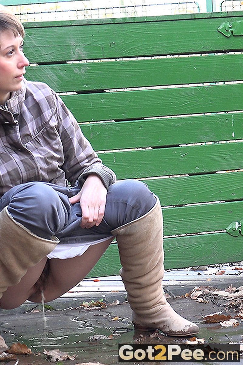 Plaid - Screenshot 1 of 4 - Golden Shower