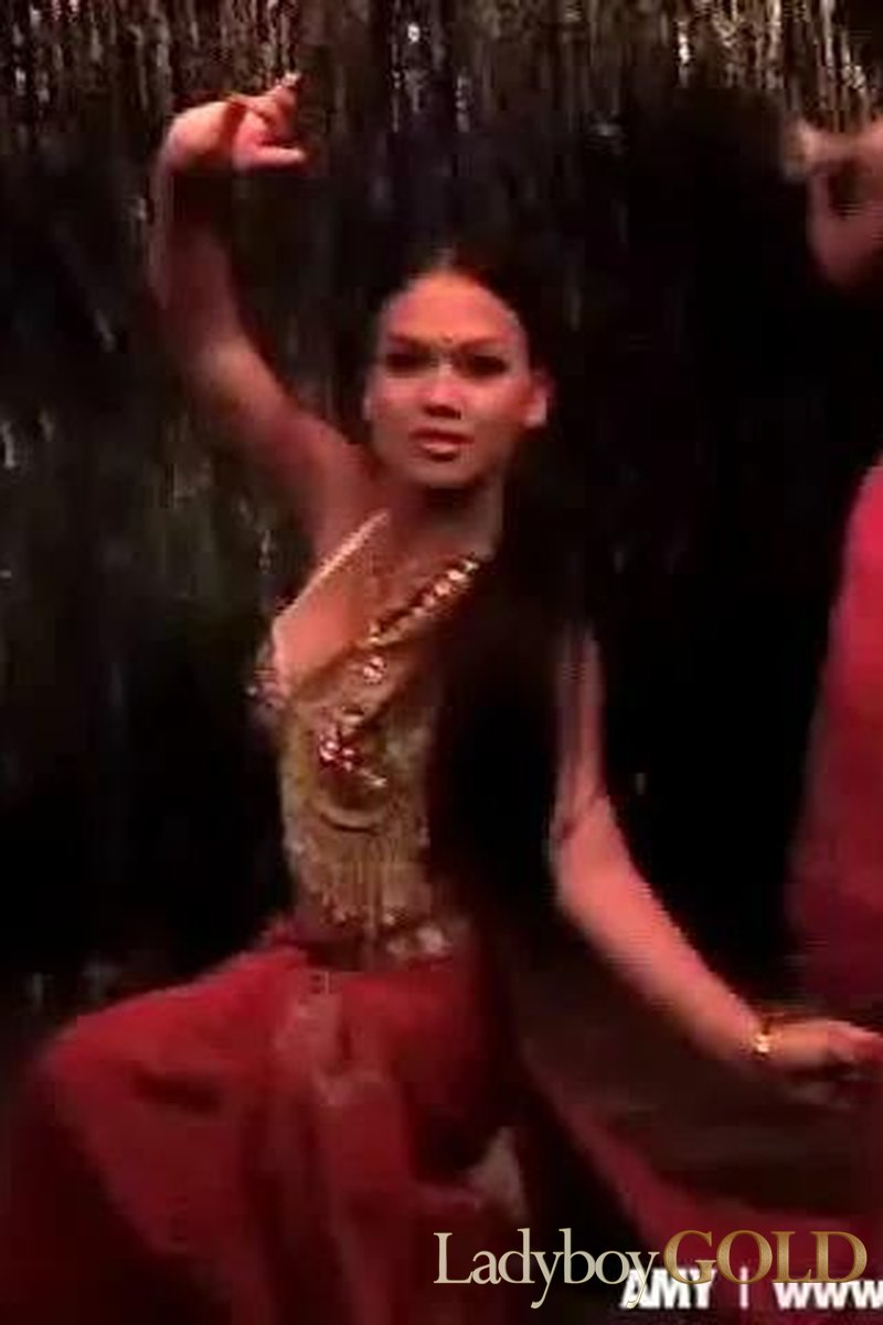India Diva - Screenshot 1 of 4 - Cosplay