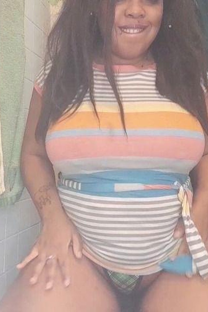 Custom Video - Screenshot 1 of 4 - Big Tits