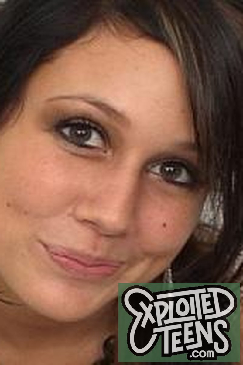 Rion - Screenshot 1 of 4 - Average Height Woman