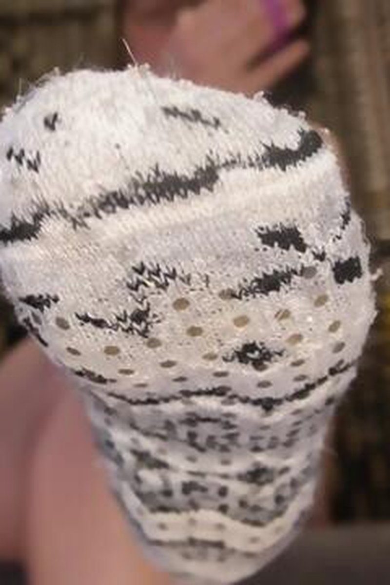 Slipper Socks - Screenshot 1 of 4 - Foot Fetish
