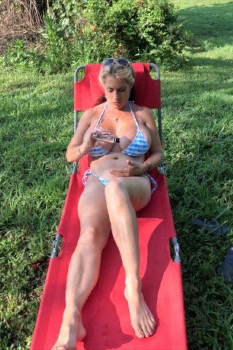 Sunbathing Tease - Screenshot 1 of 4 - Big Tits