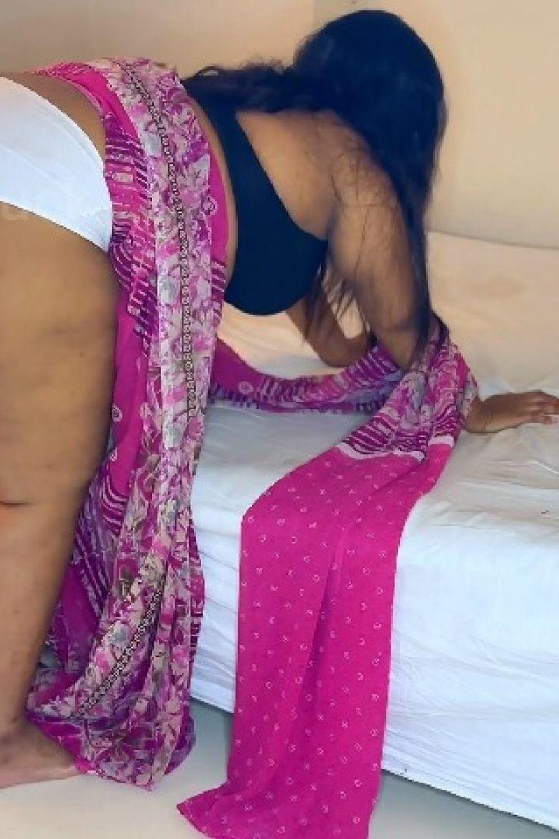 MILF Hot Step-Mom Want Fuck From Step-Son - Screenshot 1 of 4 - Big Ass