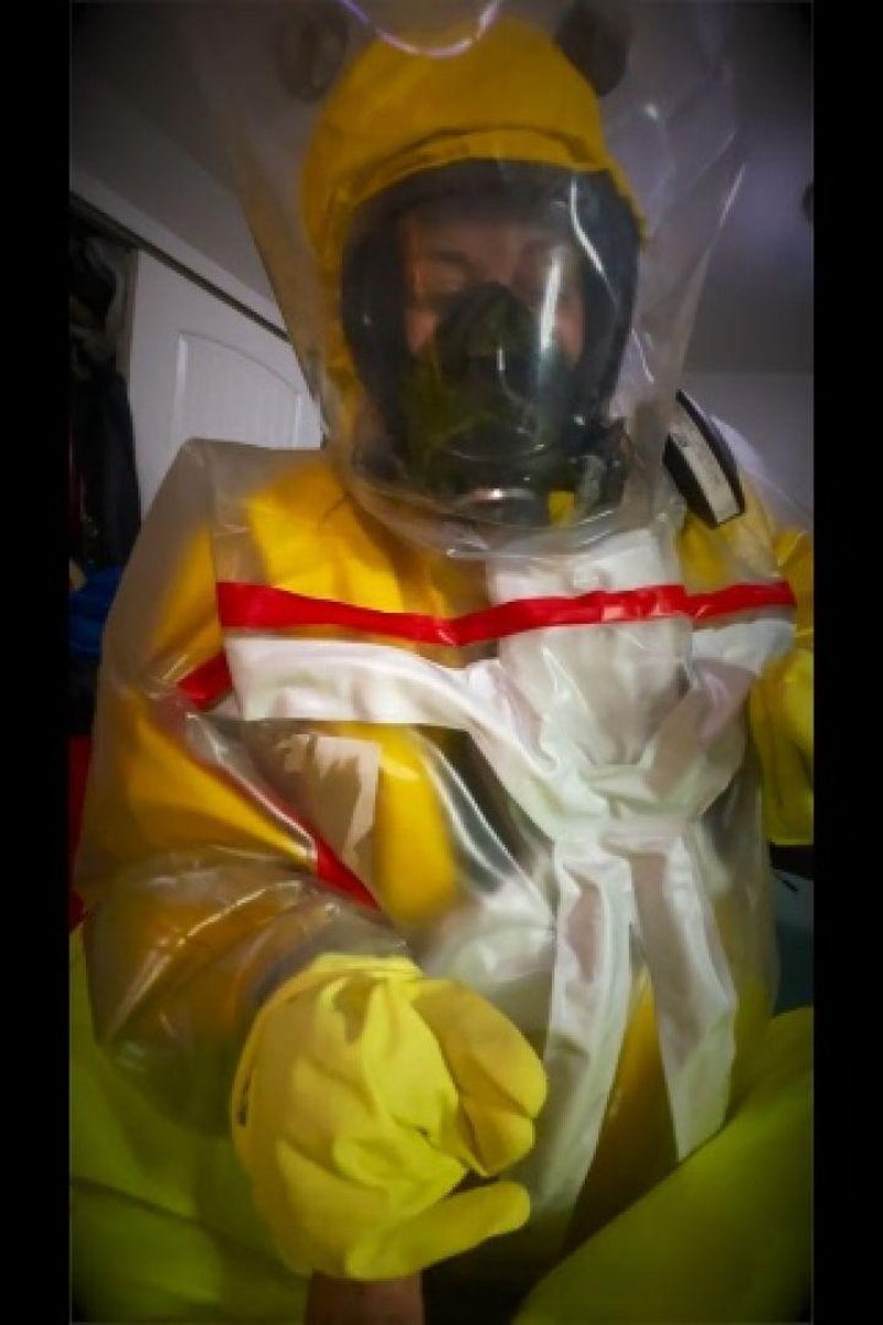 The Hazmat Pixie - A Prepared Pixie - Screenshot 1 of 4 - Cumshot
