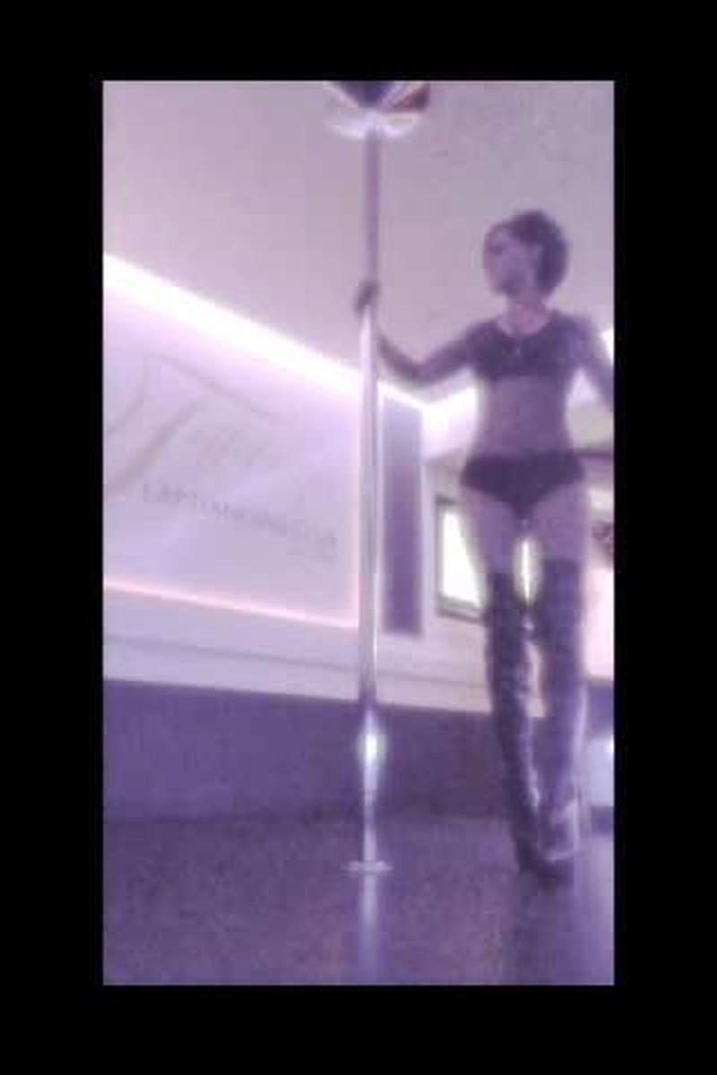 Pole Practise And Performance - Screenshot 1 of 4 - Big Tits