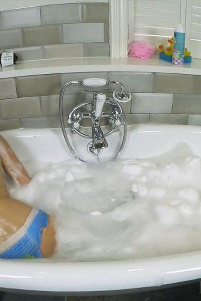 Bath Foam - Screenshot 1 of 4 - Bathroom