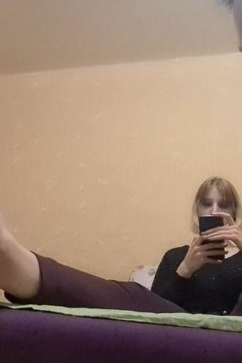 Double Sole Licking - Screenshot 1 of 4 - Femdom