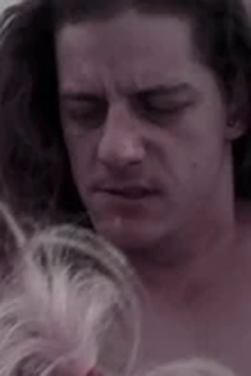 Picking Throw the Window - Screenshot 1 of 4 - Teen (18-22)