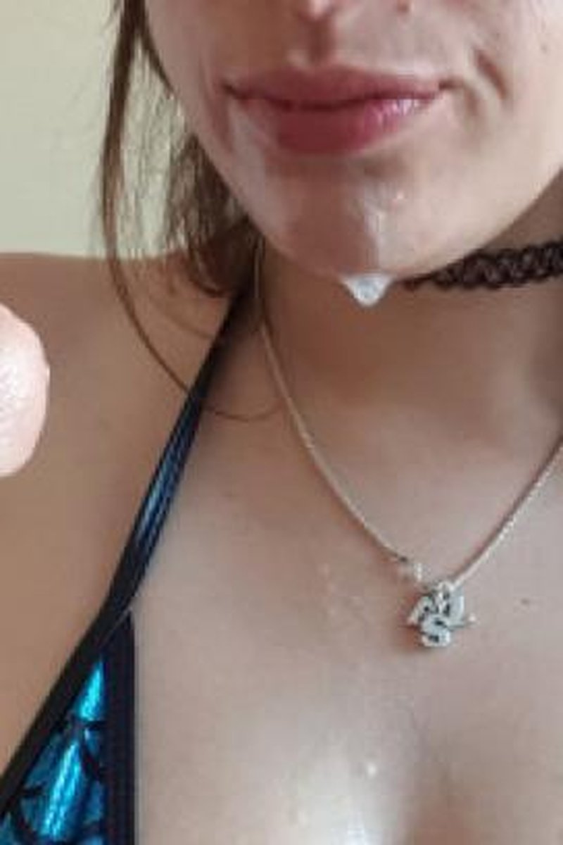 Good Girls Gag - Screenshot 1 of 4 - Deepthroat