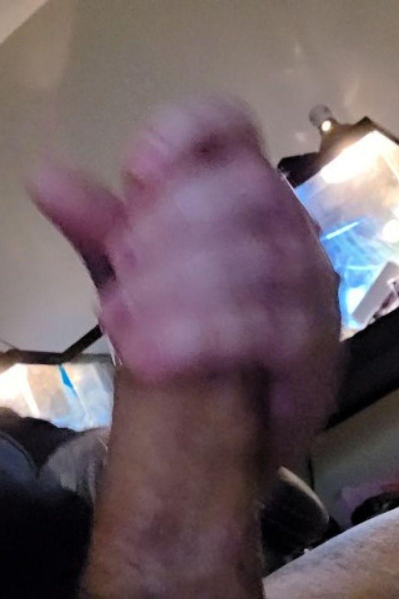 Sneak Stroking - Screenshot 1 of 4 - Cock Play