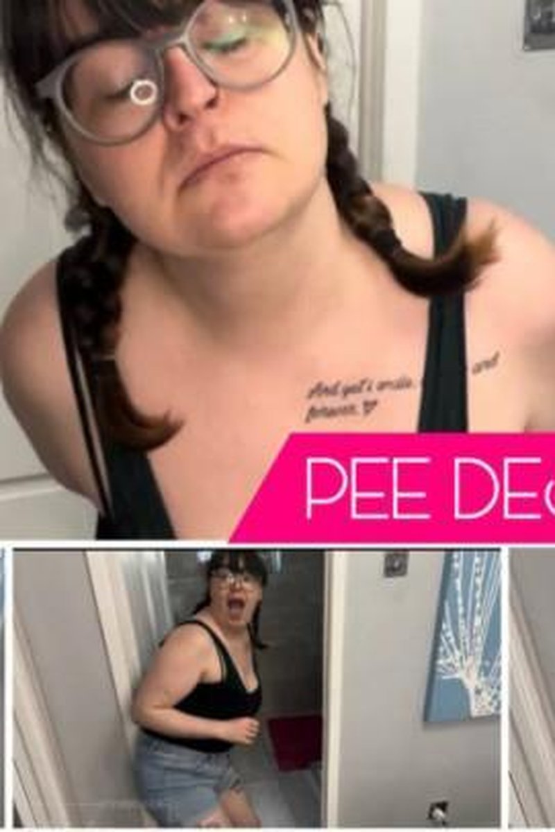 Pee Desperation - Screenshot 1 of 4 - Desperate Pissing