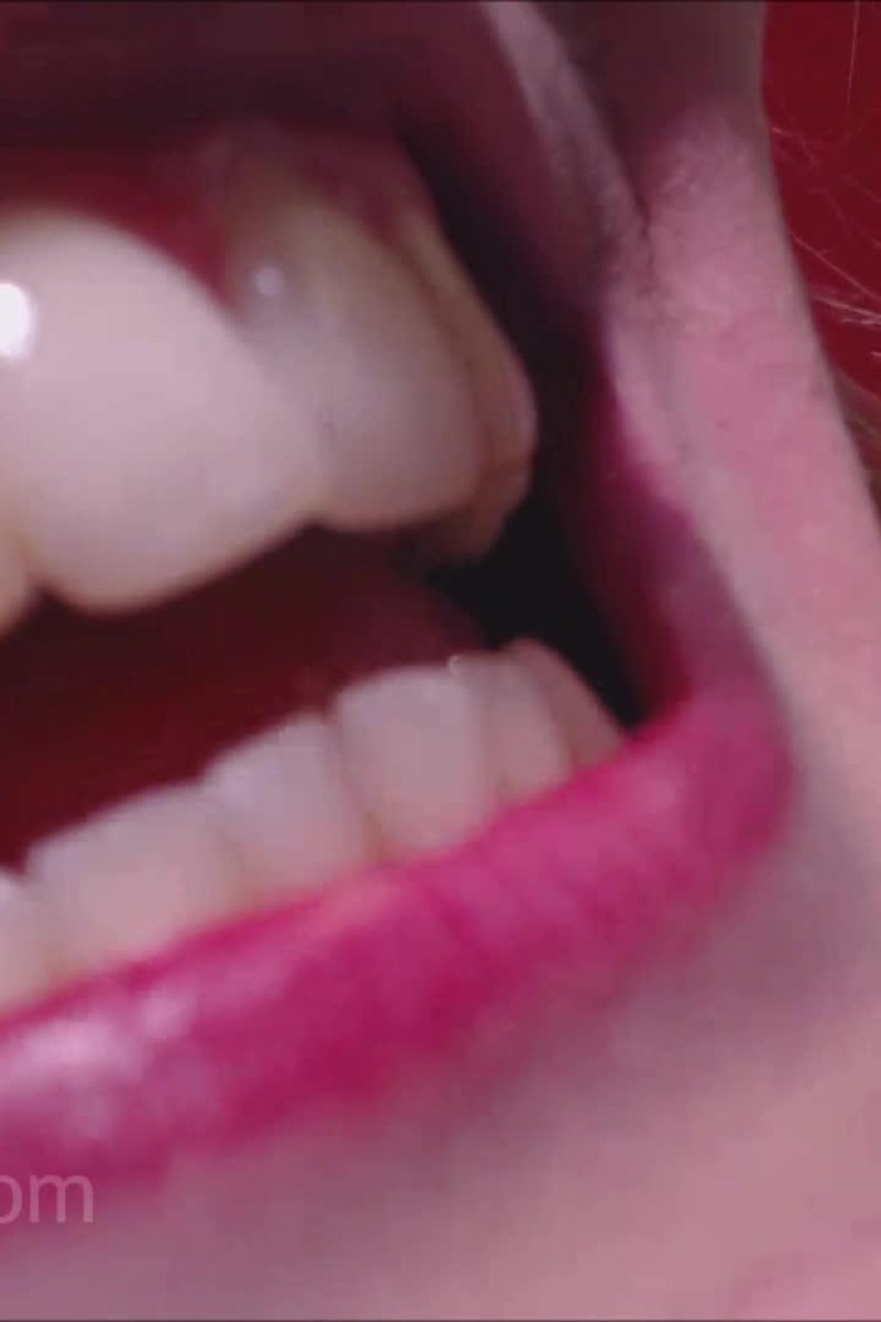 Teeth Talk - Screenshot 1 of 4 - Glasses
