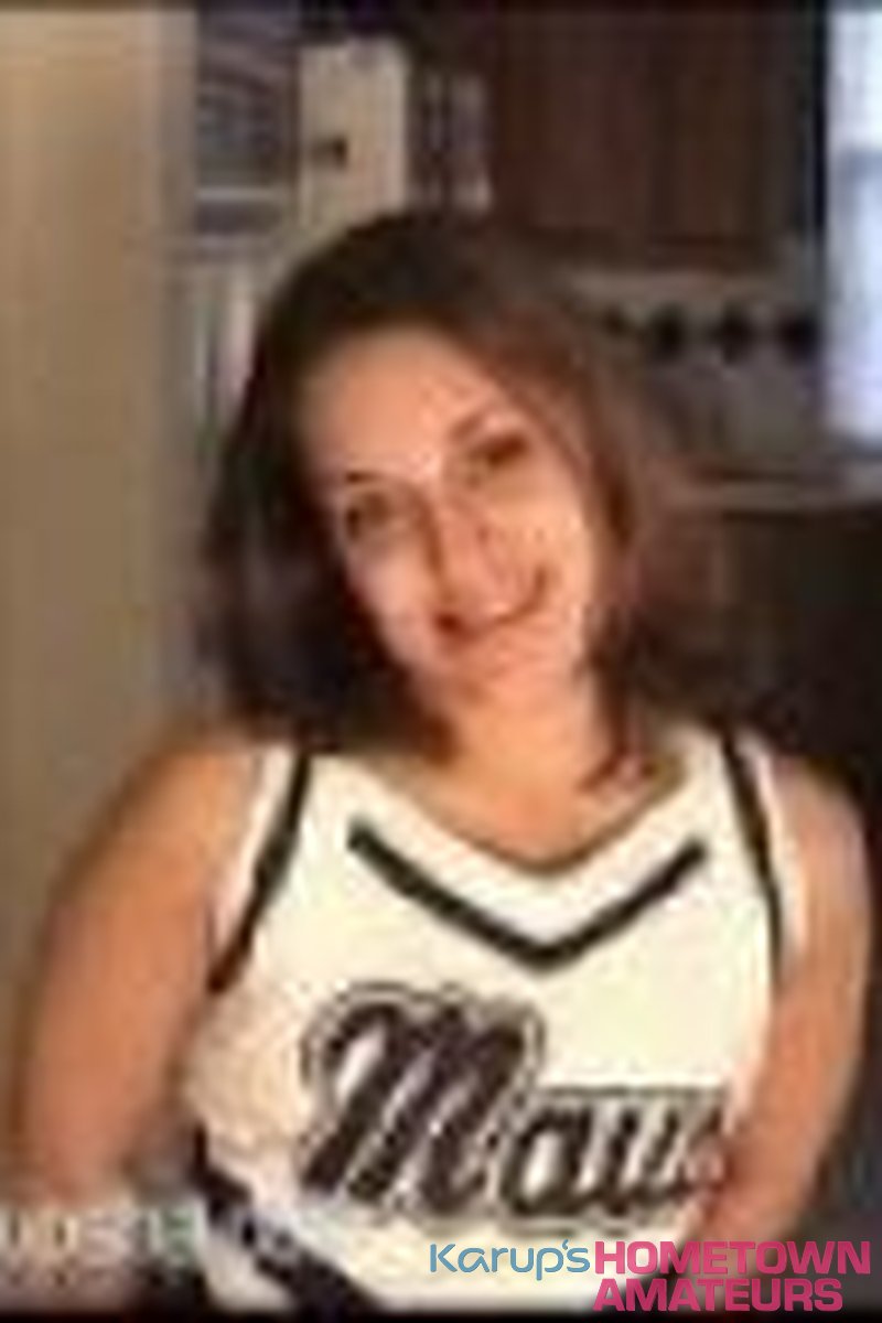 Nichole - Screenshot 1 of 4 - Nichole 3197