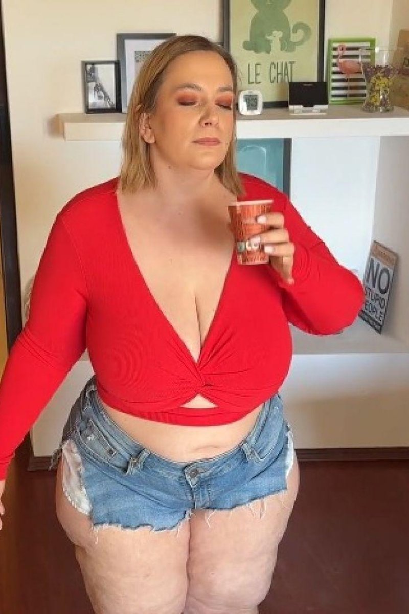 Tiny Bbws Have Magic Potion - Screenshot 1 of 4 - Ass Fetish