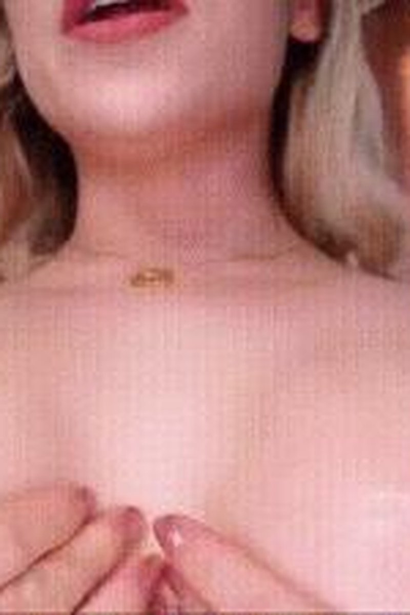Slippery When Wet - Screenshot 1 of 4 - Ass Worship