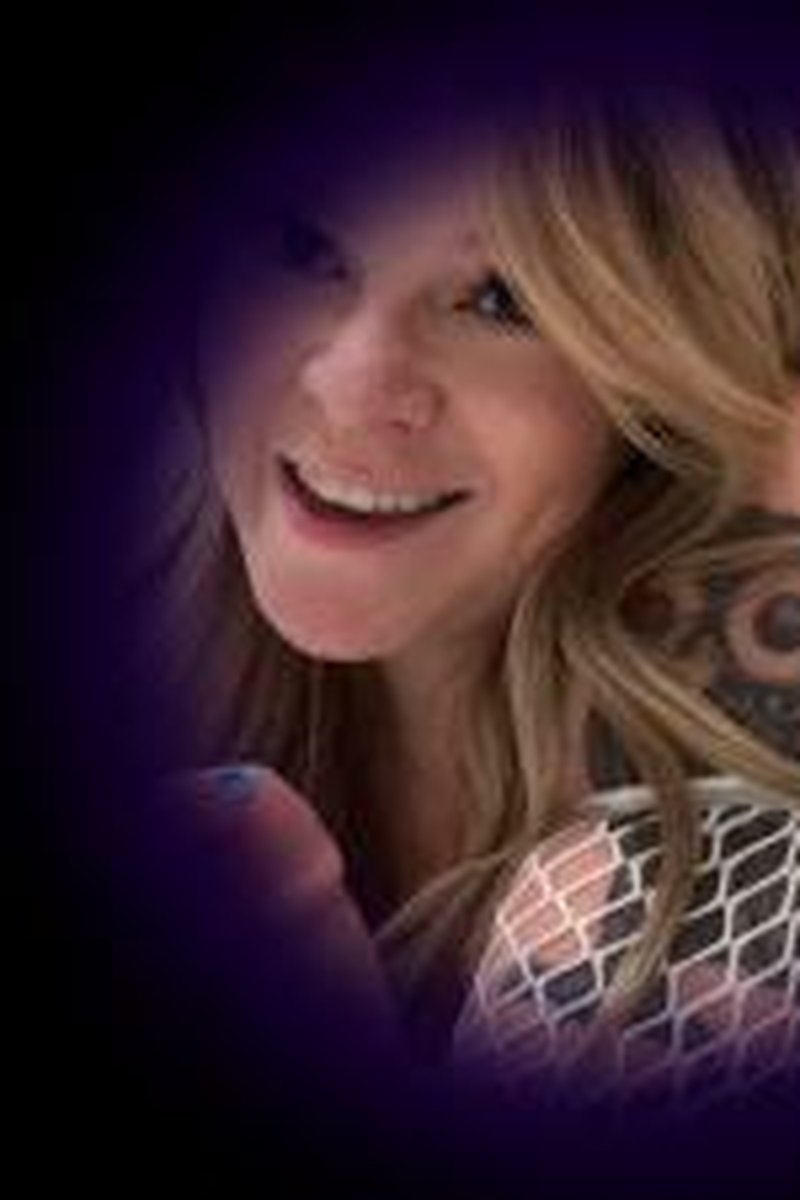 Stroke After Dark - Screenshot 1 of 4 - Big Tits