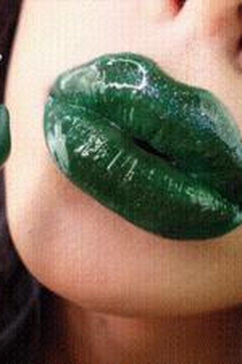 Green Lips! - Screenshot 1 of 4 - Body Worship