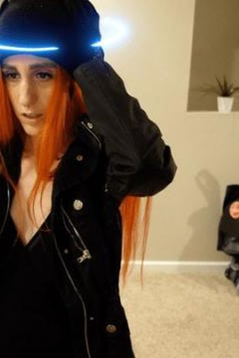 Enchanted Cap - Screenshot 1 of 4 - Erotic Magic