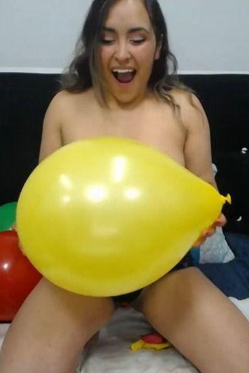 Bomb Party - Screenshot 1 of 4 - Big Tits
