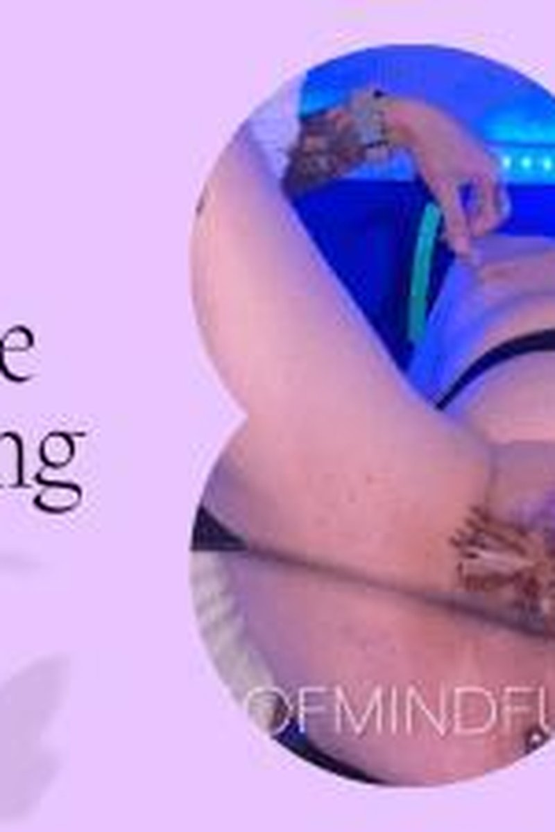 First Time Ballbusting - Screenshot 1 of 4 - BDSM