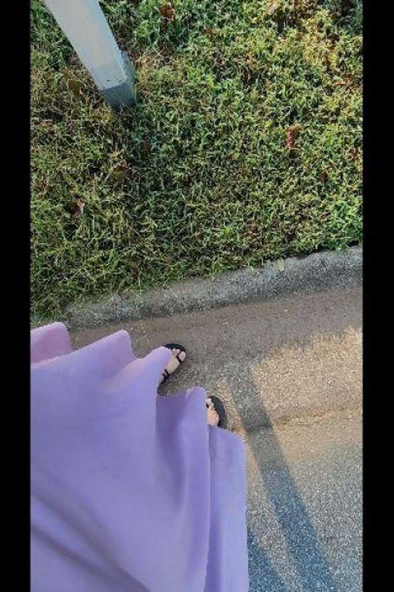 Getting The Mail - Screenshot 1 of 4 - BBW