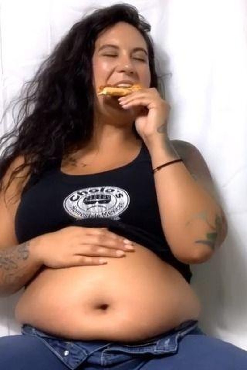 Stuffed - Screenshot 1 of 4 - Belly Fetish