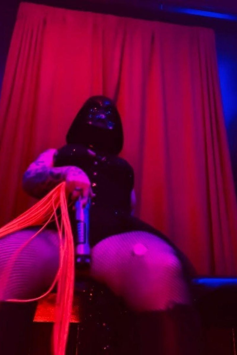 Vader Flogger Fun - Screenshot 1 of 4 - BBW