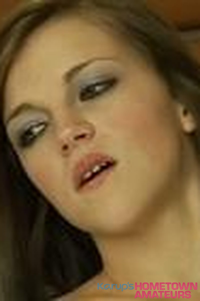 Danielle - Screenshot 1 of 4 - Danielle Steele