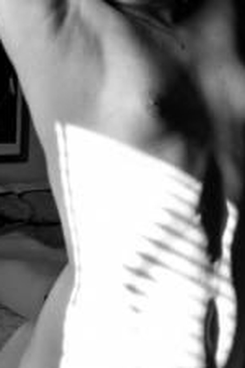 Light And Shadow - Screenshot 1 of 4 - Babes
