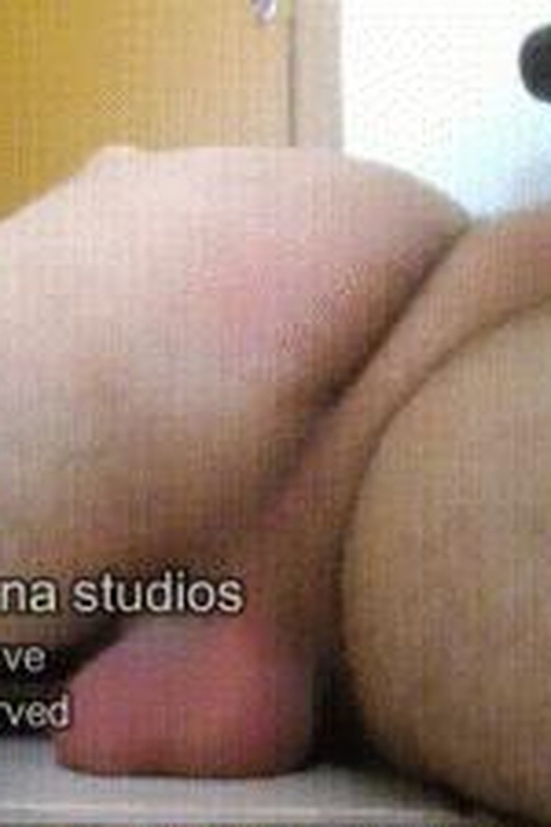 17. Stomp Balls Behing - Screenshot 1 of 4 - Foot Fetish