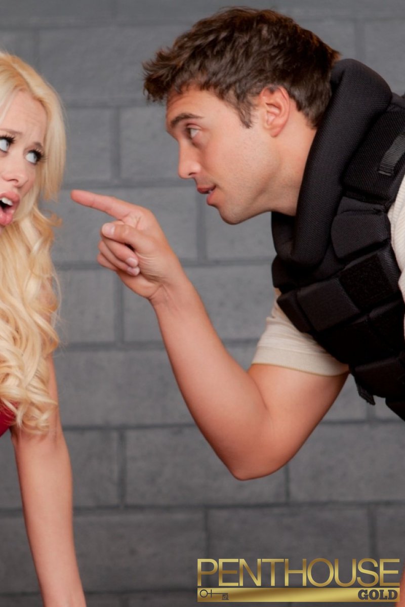 Interrogation - Screenshot 1 of 4 - Blond Hair