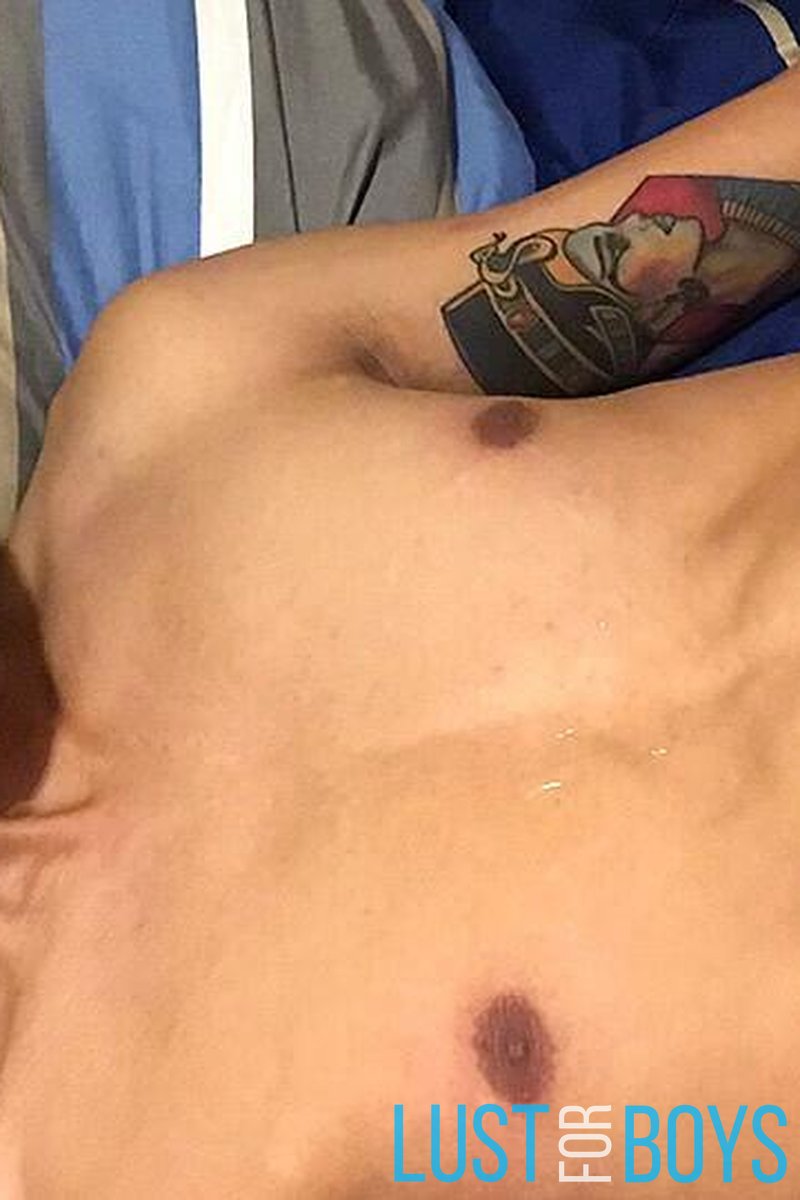 Xander Ridge - Screenshot 1 of 4 - Anal