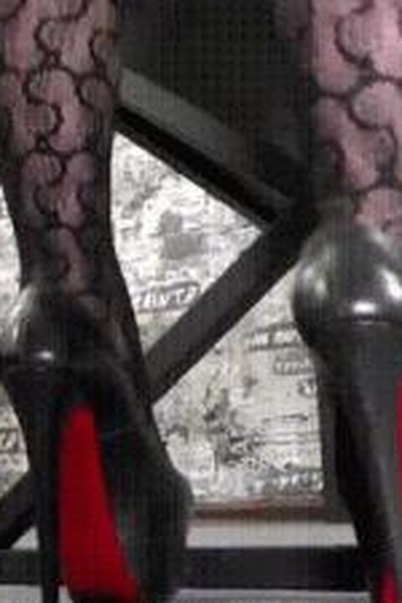 Mistress Upskirt View From The Floor - Screenshot 1 of 4 - Ass Fetish