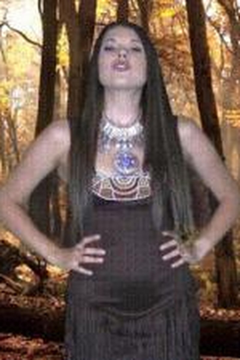 Savage - Screenshot 1 of 4 - Bitch