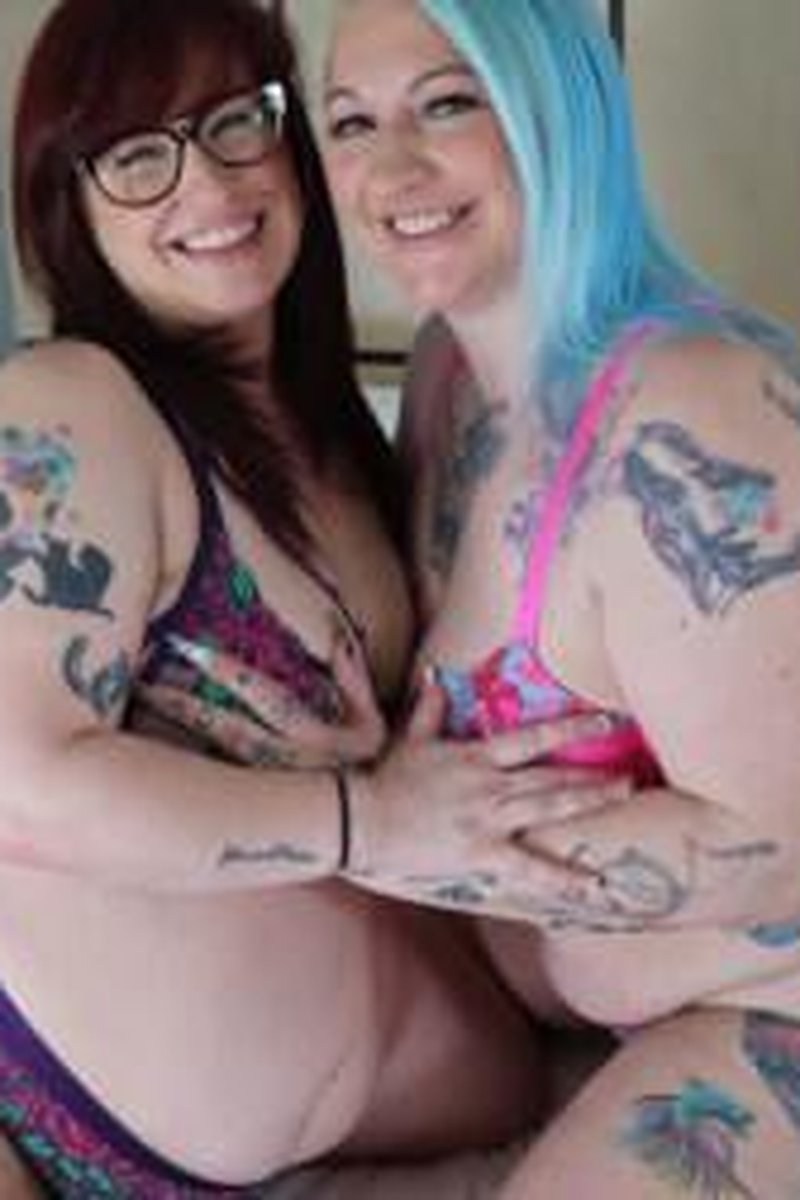 Redhead BBW Gets Strapped - Screenshot 1 of 4 - All Girl